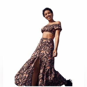 Floral Off-Shoulder American eagle two piece set